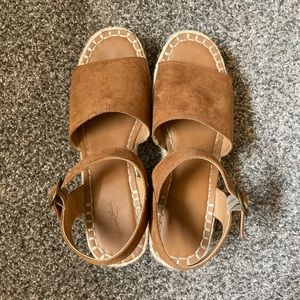 Cute Platform/Wedge Sandals